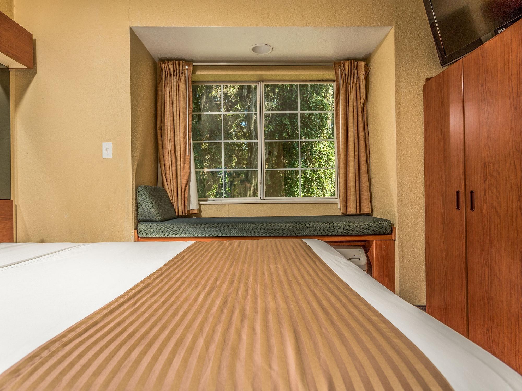 Microtel Inn And Suites Окала Экстерьер фото