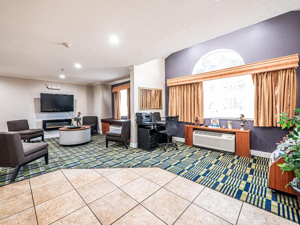 Microtel Inn And Suites Окала Экстерьер фото