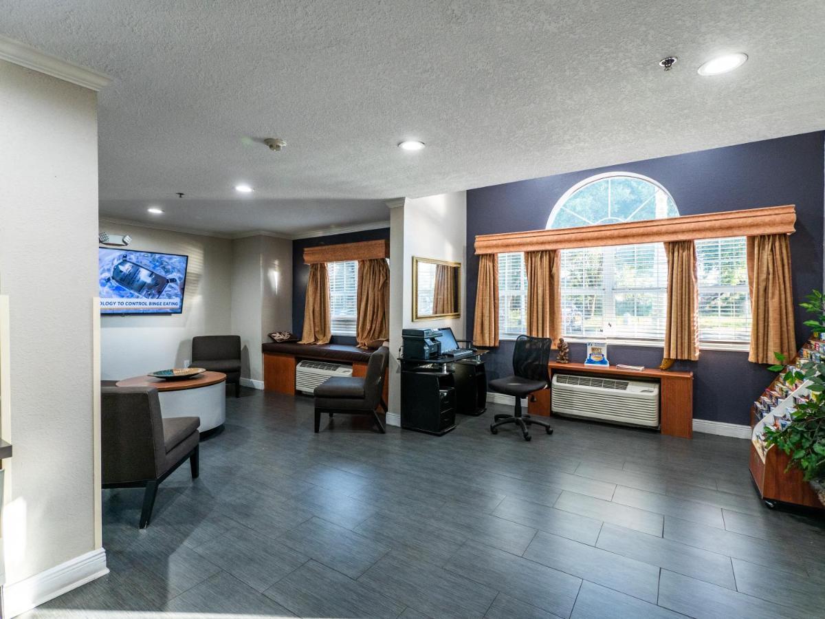 Microtel Inn And Suites Окала Экстерьер фото