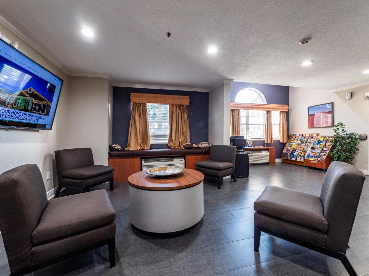 Microtel Inn And Suites Окала Экстерьер фото