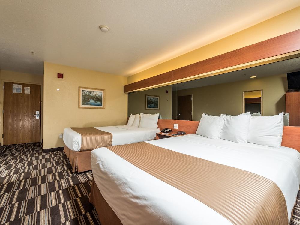 Microtel Inn And Suites Окала Экстерьер фото